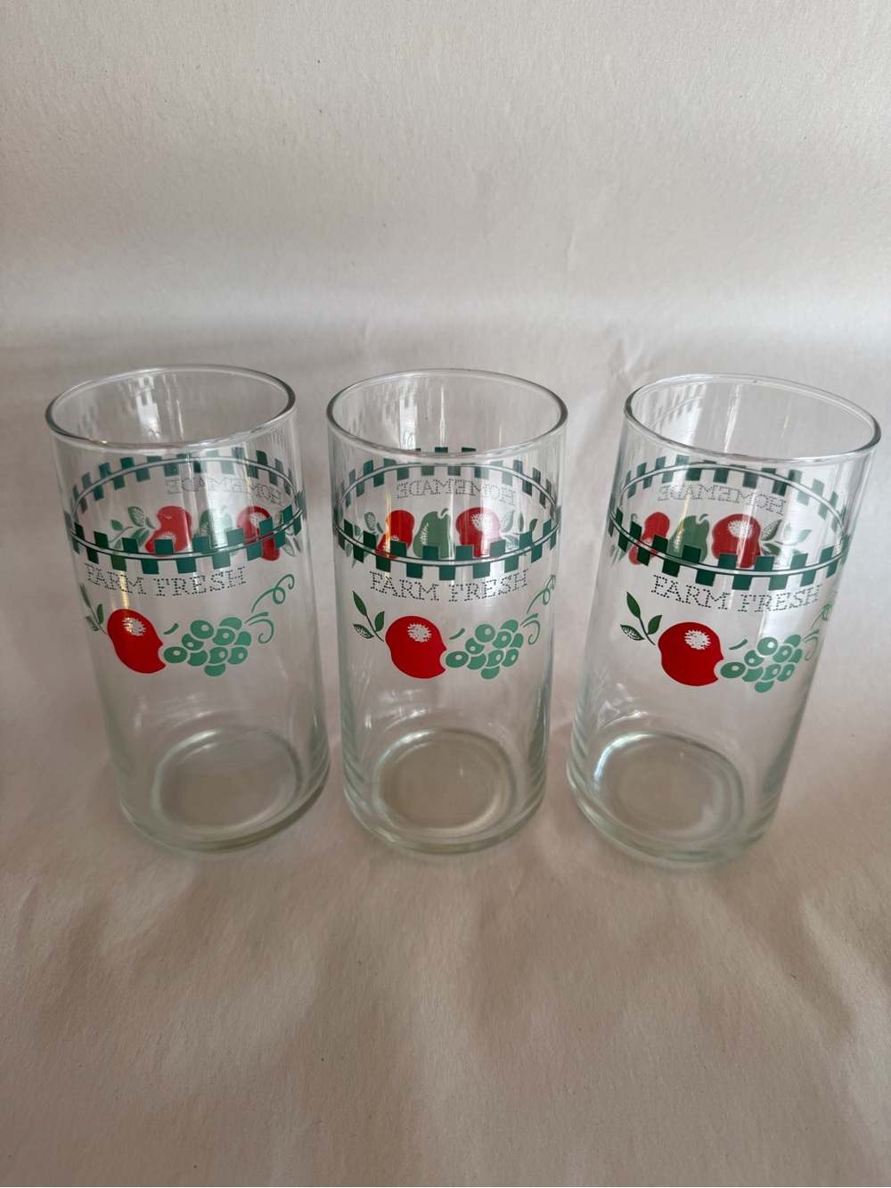 Set of 3 Libbey “HOMEMADE” “FARM FRESH “ 16 oz. Drinking Glasses Apples Fruit